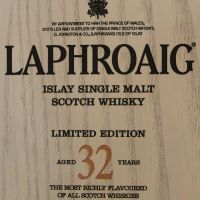 (現貨) LAPHROAIG 32 years Limited Edition 拉佛格 32年 原酒強度 限量版 (700ml 46.6%)