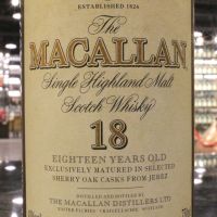 (現貨) MACALLAN 18 years 1984 麥卡倫 18年 1984 莊園圓桶版 稀有典藏 (750ml 43%)