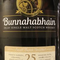 (現貨) Bunnahabhain 25 Years Small Batch Distilled 布納哈本25年 單一麥芽威士忌 (700ml 46.3%)