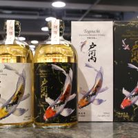 Togouchi Japanese Blended Whisky 戶河內 雙色鯉魚 調和威士忌 (700ml 40%)