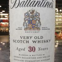 (現貨) Ballantine’s 30 Years Very Old Scotch Whisky 百齡罈 30年 舊版 (700ml 43%)