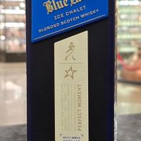 (現貨) Johnnie Walker Blue Label x Perfect Moment︰Ice Chalet 約翰走路藍牌 雪峰限定版 (750ml 43%)