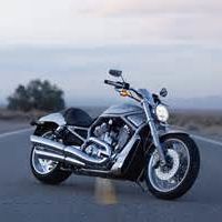 Harley-Davidson V-Rod 新時代反撲的性能狂雷