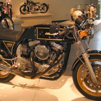 You wanna be a GOODMAN?? HDS1200 should be the best choice !!