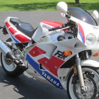 1990 YAMAHA FZR1000