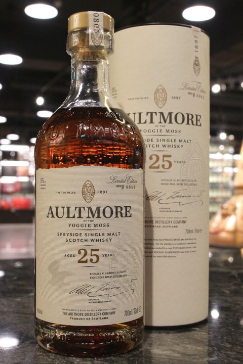 AULTMORE Foggie Moss Aged 25 years 雅墨 25年 (700ml 46%)