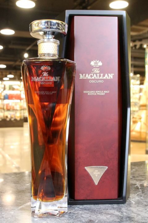 Macallan 1824 Oscuro 麥卡倫 奧斯庫羅 旋轉木盒版 (700ml 46.5%)