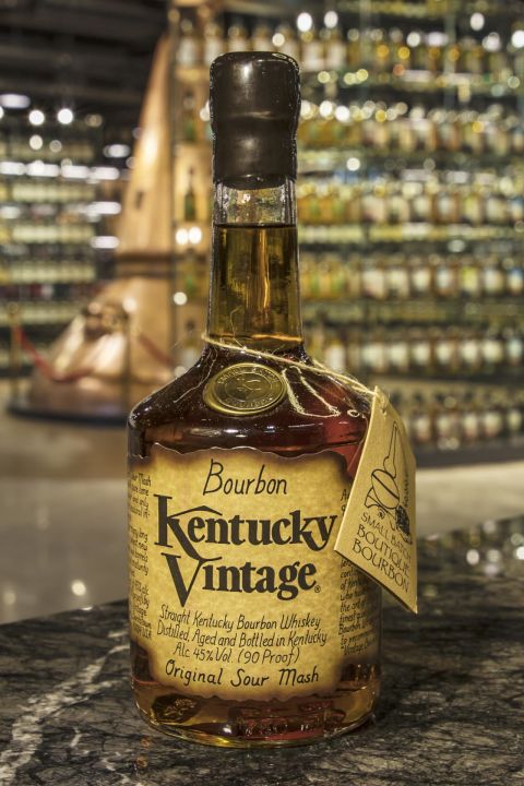 kentucky vintage original sour mash straight 肯塔基波本威士忌