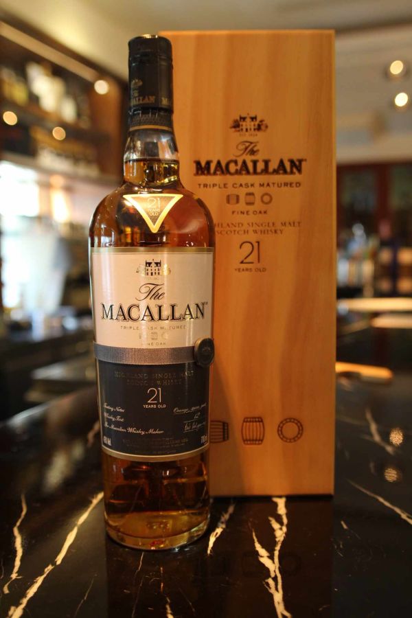 (現貨)Macallan 21 years Fine Oak 麥卡倫 21年 三桶 (700ml 43%)