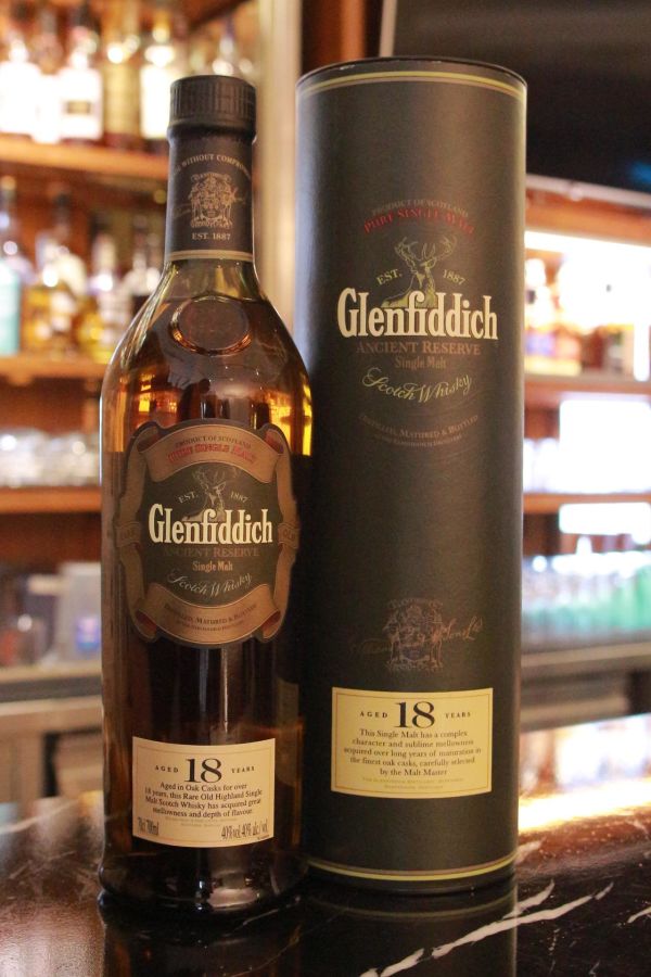 Glenfiddich 18 Years Old Version 格蘭菲迪 18年 舊版 700ml 40 ~ Kuva Whisky 古華酒藏