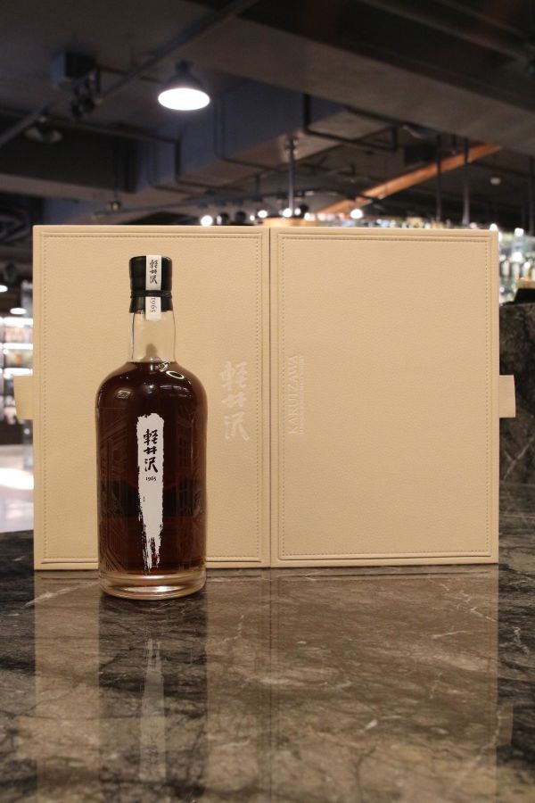 (現貨) Karuizawa 1965 50 years for LMDW 輕井澤 1965 50年 LMDW限定版 (700ml 62.4%)