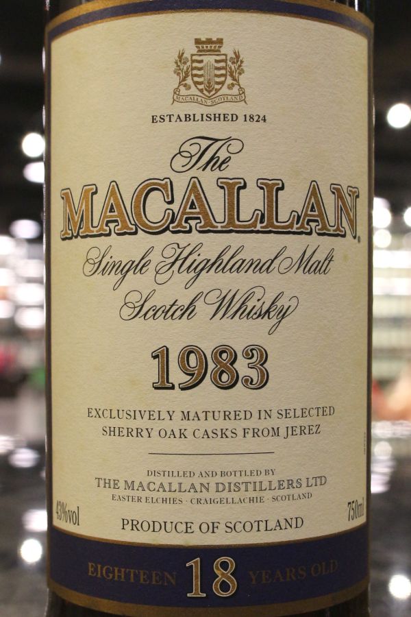MACALLAN 18 years 1983 麥卡倫18年1983 莊園圓桶版稀有典藏(750ml 43