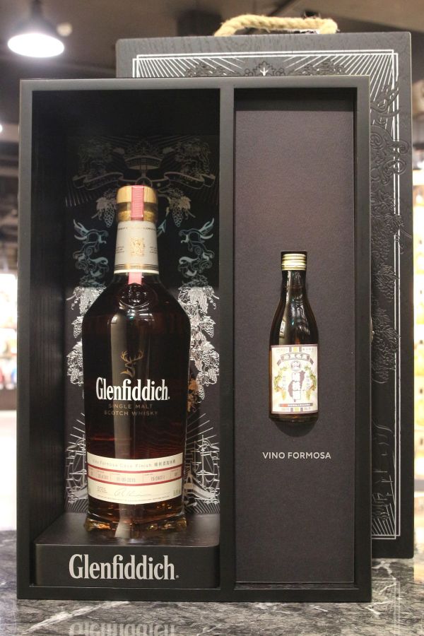 (現貨) Glenfiddich 26 Years Vino Formosa Cask Finish 格蘭菲迪 埔桃酒風味桶 (700ml 43%)
