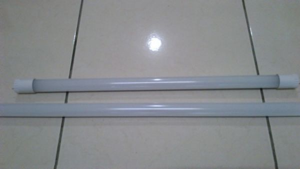 MIT 270度發光LED燈管2呎10W