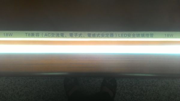 LED T8 4呎安全防爆玻璃燈管